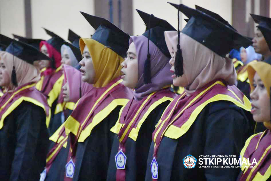 Wisuda ke 4 STKIP Kumala Metro Cetak 258 Lulusan berkualitas
